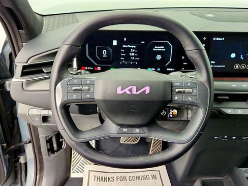 Used 2024 Kia EV9 GT-Line AWD/4WD image 14
