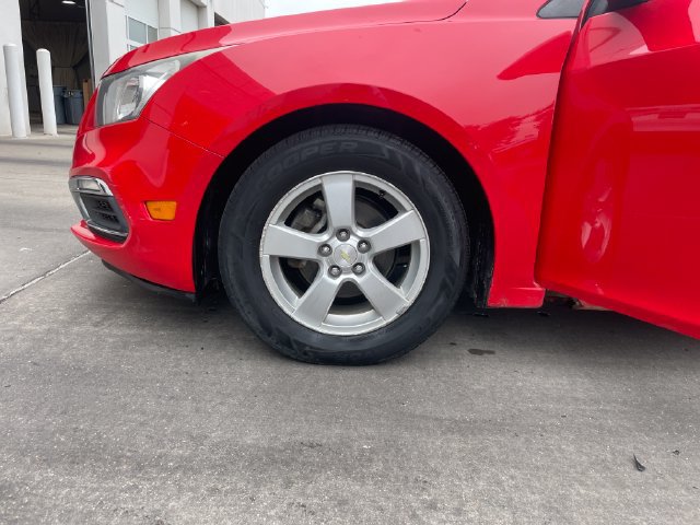 Used 2016 Chevrolet Cruze LT FWD image 27