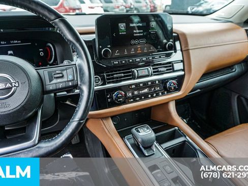 Used 2023 Nissan Pathfinder Platinum w/ Cargo Package FWD image 33