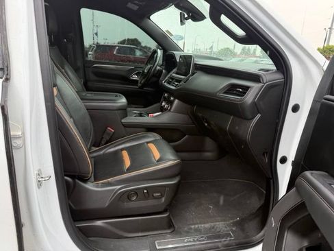 Used 2022 GMC Yukon AT4 w/ Technology Package AWD/4WD image 12