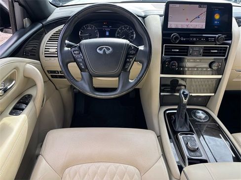 Used 2024 INFINITI QX80 Sensory w/ All-Season Package image 15
