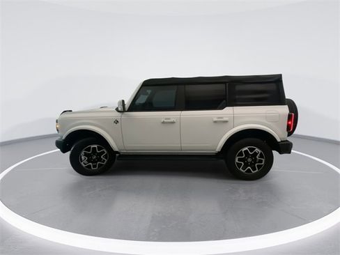 Used 2022 Ford Bronco Outer Banks image 9