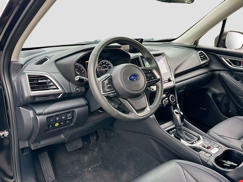 Used 2024 Subaru Forester Touring image 9