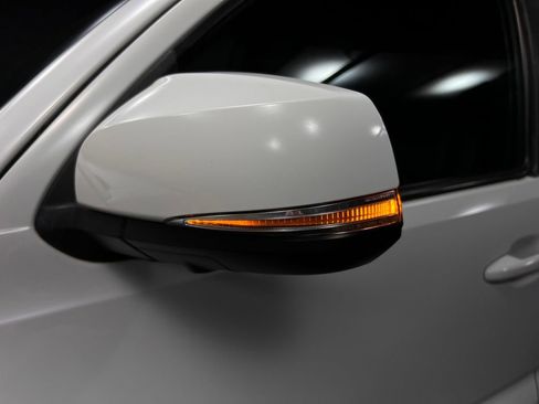 Used 2023 Toyota Tacoma TRD Off-Road w/ TRD Premium Off Road Package image 33