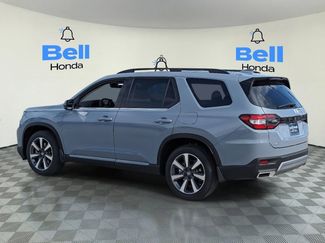 New 2025 Honda Pilot Elite video 2