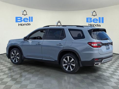 New 2025 Honda Pilot Elite image 2