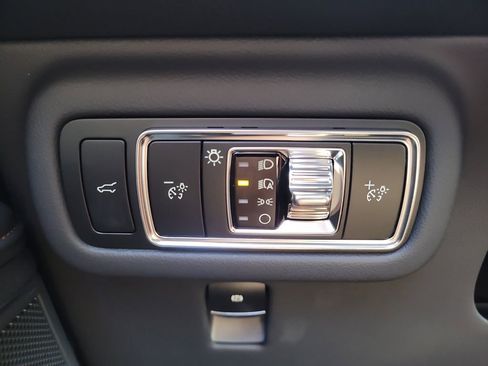 New 2026 Lincoln Nautilus Premier image 28