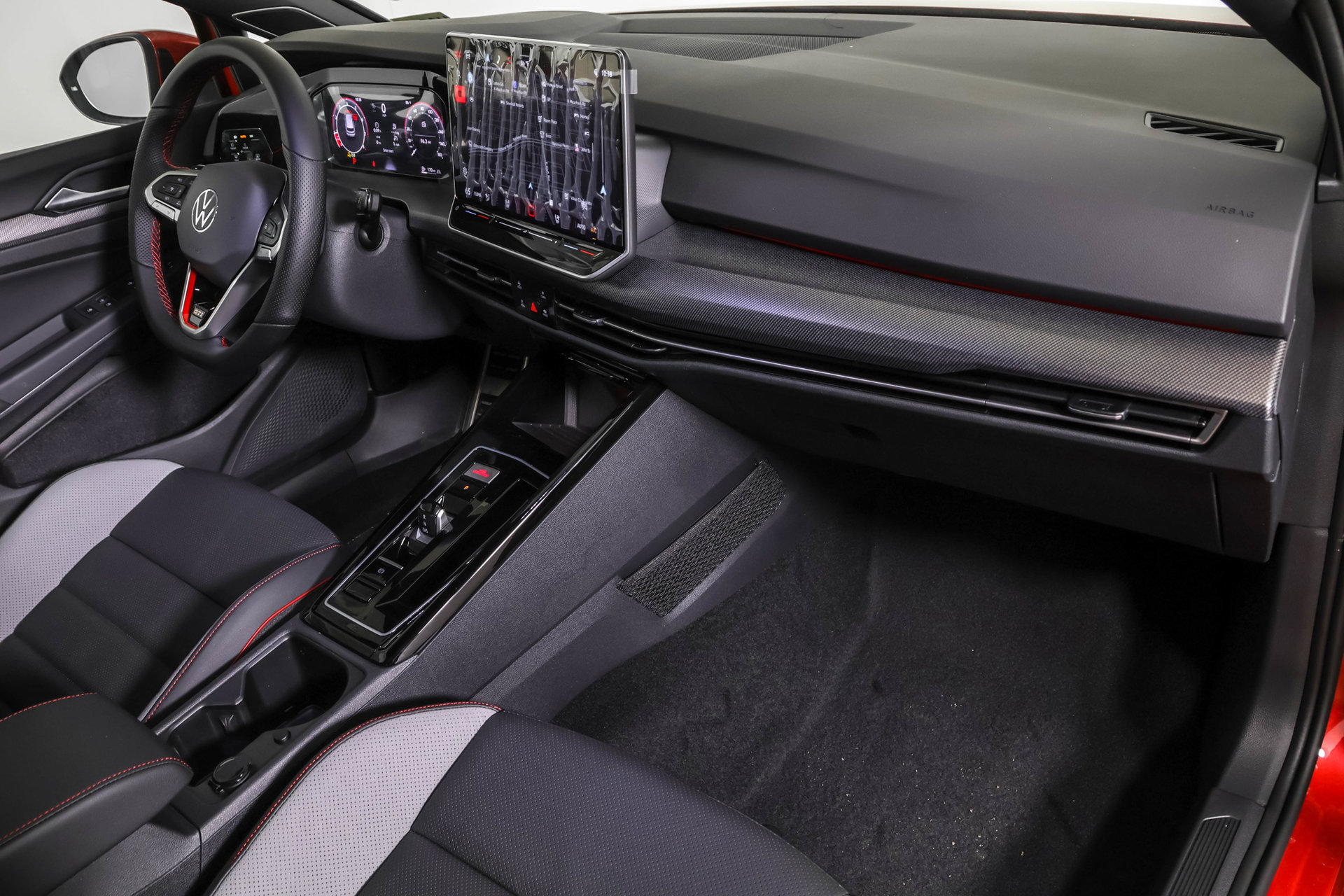 New 2026 Volkswagen GTI SE FWD image 42