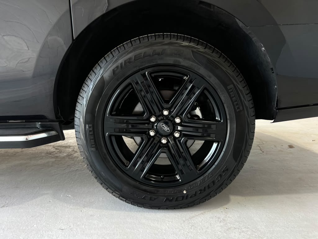 Used 2021 Ford Expedition Max XLT RWD image 11