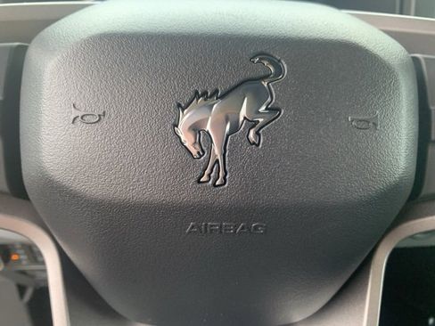 Used 2024 Ford Bronco Big Bend w/ Sasquatch Package image 16