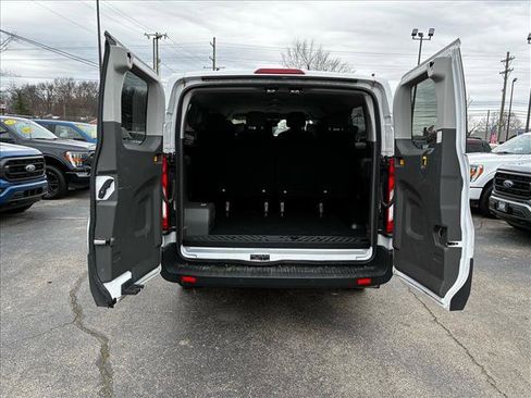 Used 2023 Ford Transit 350 XLT image 8