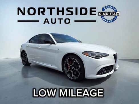Used 2024 Alfa Romeo Giulia Ti AWD/4WD image 1