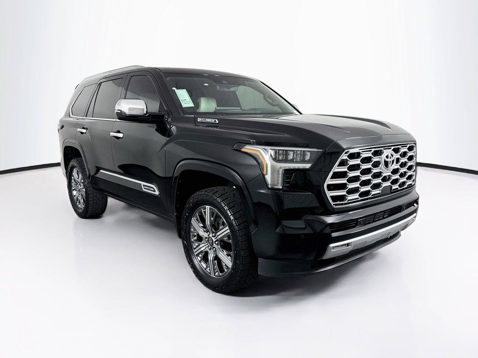 Used 2025 Toyota Sequoia Capstone AWD/4WD image 10