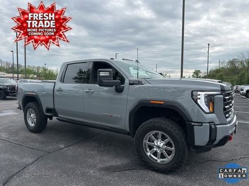 Used 2024 GMC Sierra 2500 AT4 w/ AT4 Premium Plus Package image 3