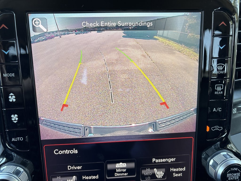 Used 2019 RAM 1500 Laramie AWD/4WD image 25