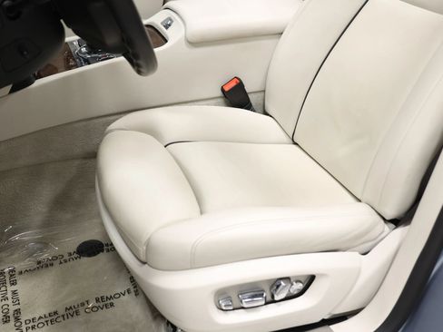 Used 2017 Rolls-Royce Ghost RWD image 21