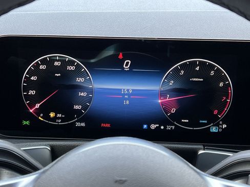 Used 2026 Mercedes-Benz GLB 250 4MATIC image 15