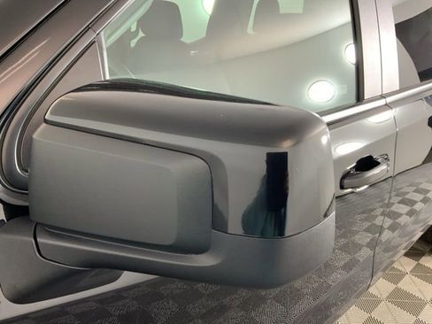 Used 2024 Chevrolet Silverado 1500 LT Trail Boss image 9