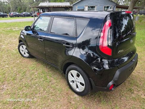 Used 2016 Kia Soul FWD image 5