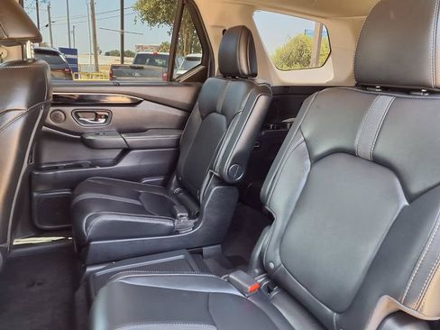 Used 2024 Honda Pilot EX-L image 12