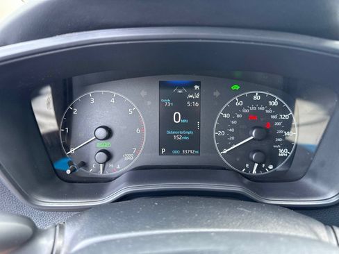 Used 2025 Toyota Corolla LE FWD image 28