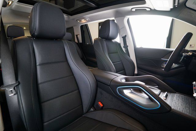 Certified 2026 Mercedes-Benz GLS 450 4MATIC image 11
