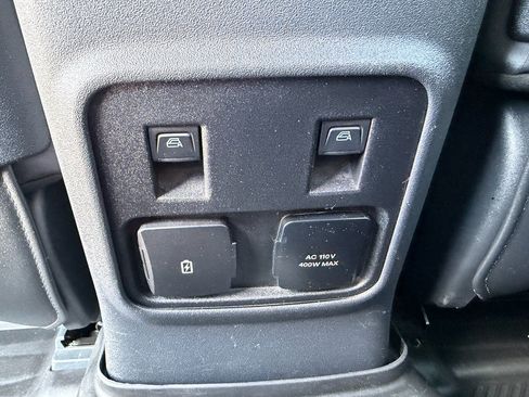 Used 2022 Ford Bronco Badlands AWD/4WD image 32