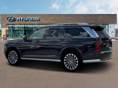 New 2026 Hyundai Palisade Calligraphy FWD image 4