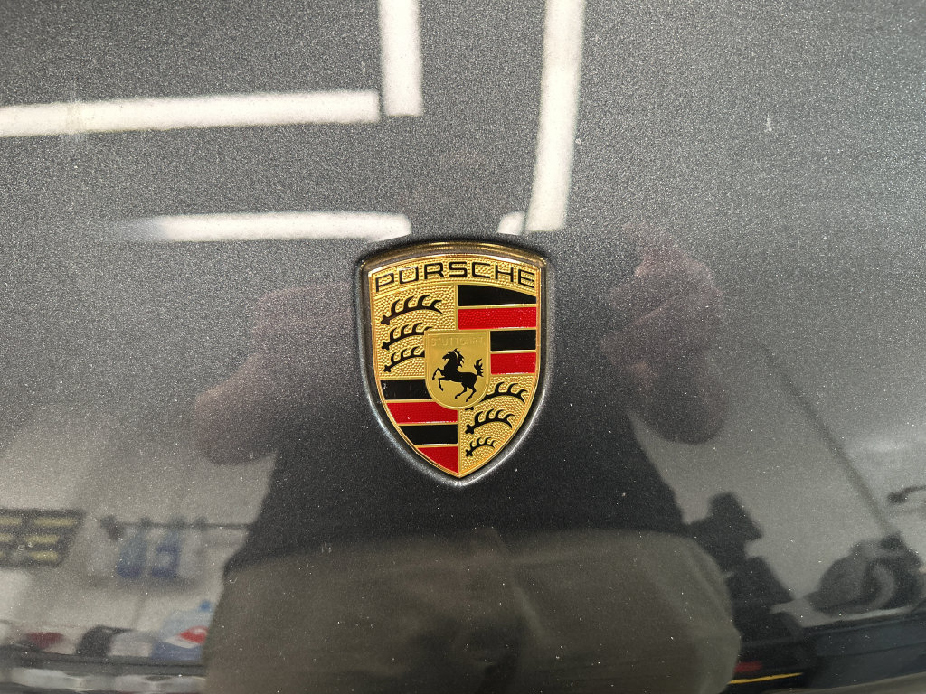 Used 2021 Porsche Macan AWD/4WD image 32