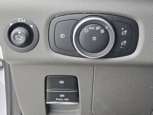 Used 2023 Ford Transit 350 XLT image 12