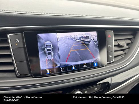 Used 2023 Buick Enclave Premium image 22