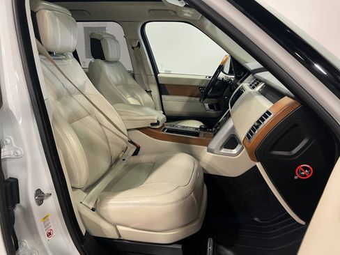 Used 2019 Land Rover Range Rover Supercharged AWD/4WD image 44