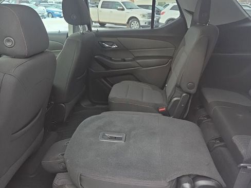 Used 2018 Chevrolet Traverse LT image 26