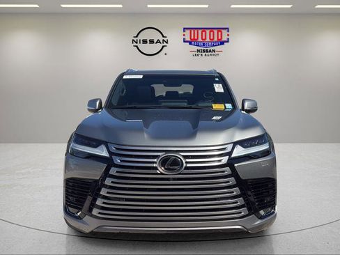 Used 2024 Lexus LX 600 4WD w/ Luxury Package image 6