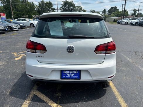 Used 2011 Volkswagen Golf 4-Door FWD image 5