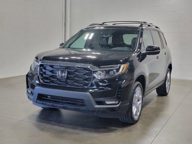 Certified 2025 Honda Passport EX-L image 2