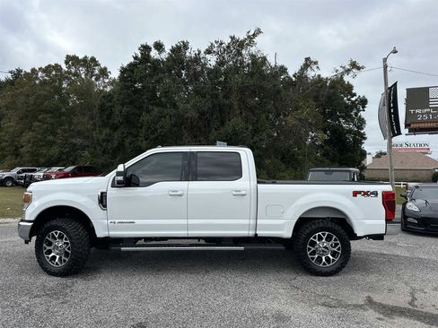 Used 2020 Ford F250 Lariat w/ Lariat Value Package image 9