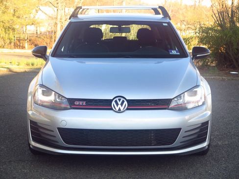 Used 2017 Volkswagen GTI Sport image 31