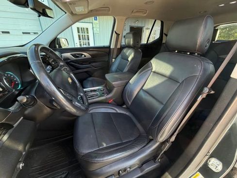 Used 2019 Chevrolet Traverse RS AWD/4WD image 9
