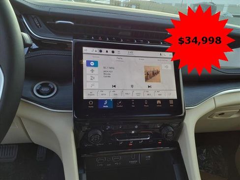 Used 2022 Jeep Grand Cherokee Limited 4xe image 9