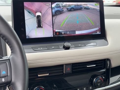 Certified 2025 Nissan Rogue SL image 23