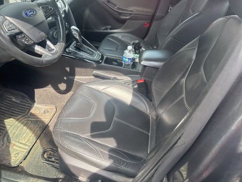 Used 2016 Ford Focus Titanium image 10