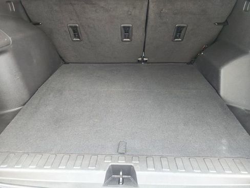 Used 2024 Chevrolet Equinox LS w/ LS Convenience Package FWD image 24