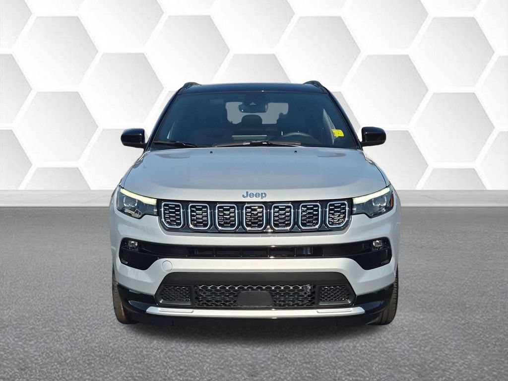 Certified 2025 Jeep Compass Limited w/ Elite Group AWD/4WD image 8