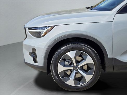 New 2026 Volvo XC40 B5 Plus w/ Protection Package Premier image 11