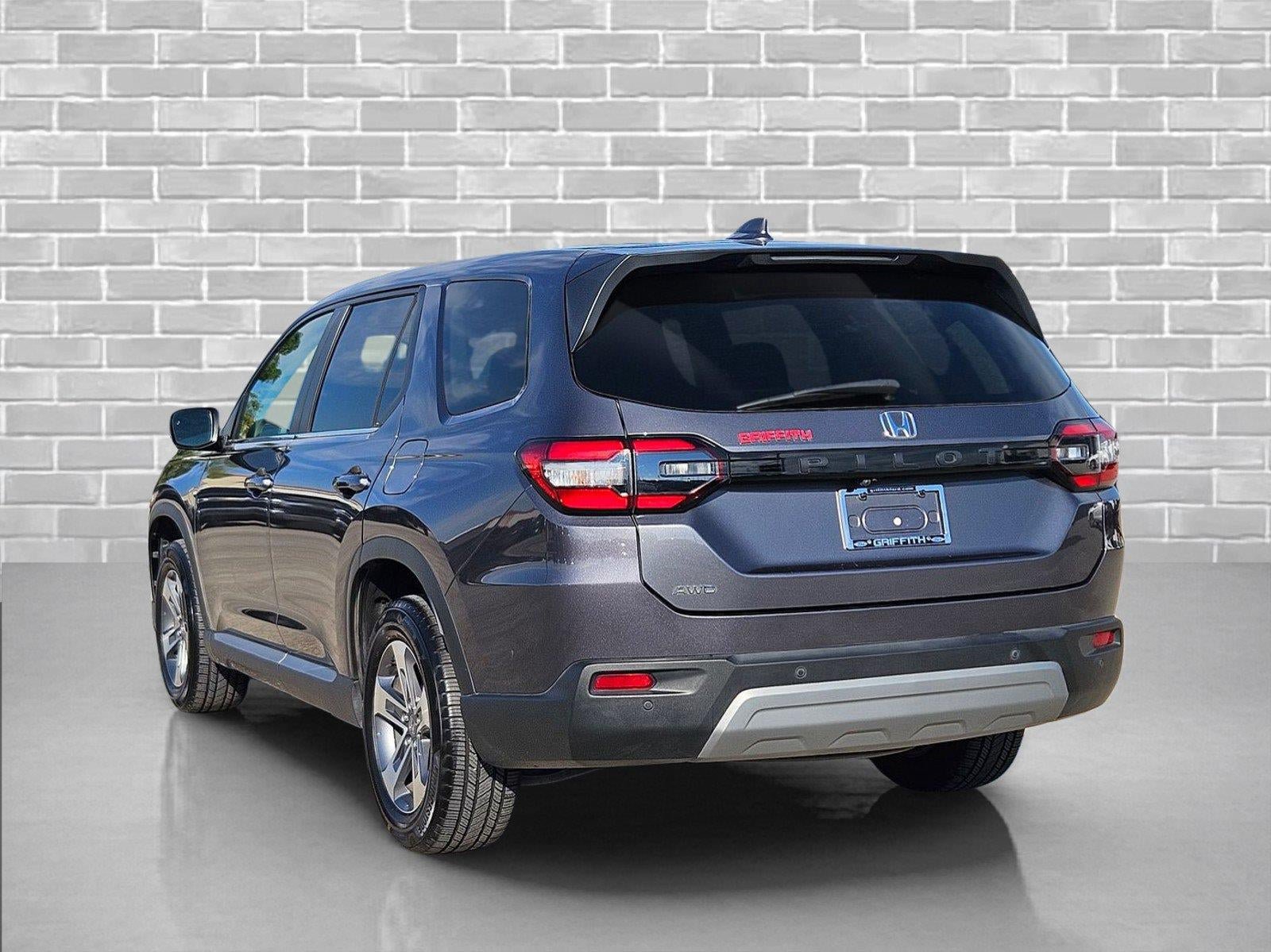 Used 2025 Honda Pilot EX-L image 7