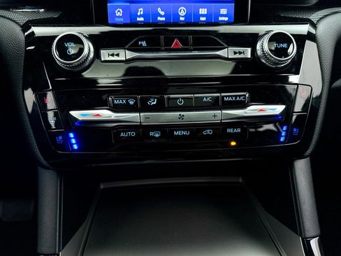 Used 2024 Ford Explorer ST w/ Equipment Group 401A image 34