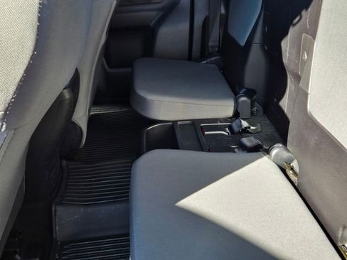 Used 2022 Toyota Tacoma SR w/ SX Package image 10