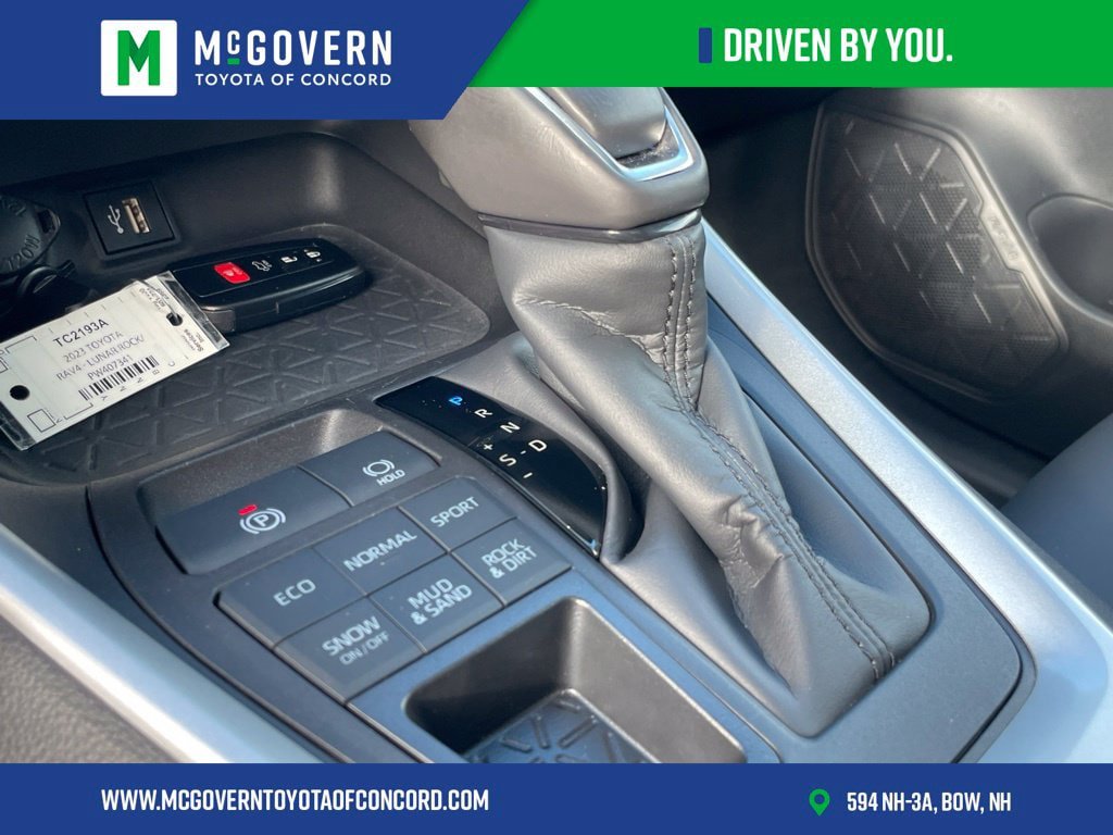 Used 2023 Toyota RAV4 XLE Premium AWD/4WD image 35