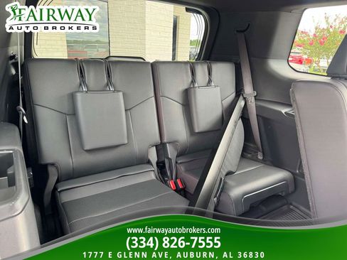 Used 2024 Lexus GX 550 w/ Accessory Package (Z1) AWD/4WD image 14